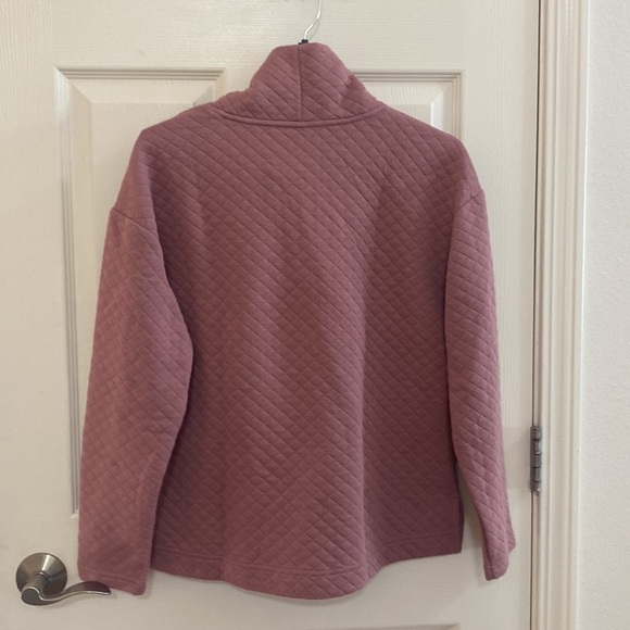 RBX Women’s Quilted Pullover. Size Medium - Picture 4 of 4
